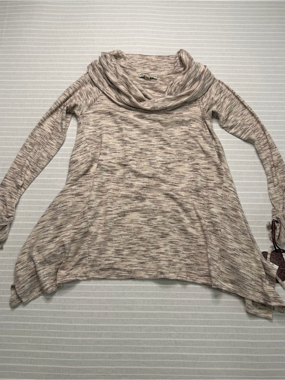 KNOX ROSE Cowl Neck Handkerchief Hem Top – XS – NWT